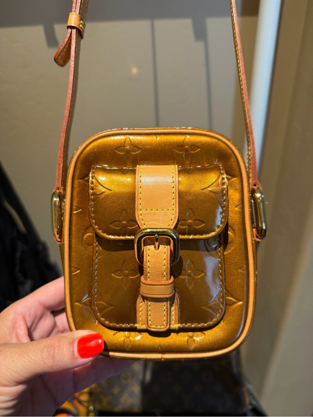 Authentic Louis Vuitton Christie PM Vernice brown monogram crossbody bag w/COA